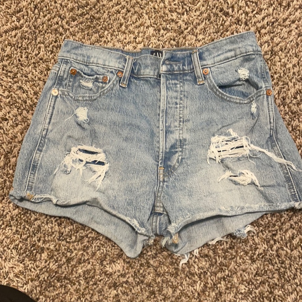 Gap cheeky shorts